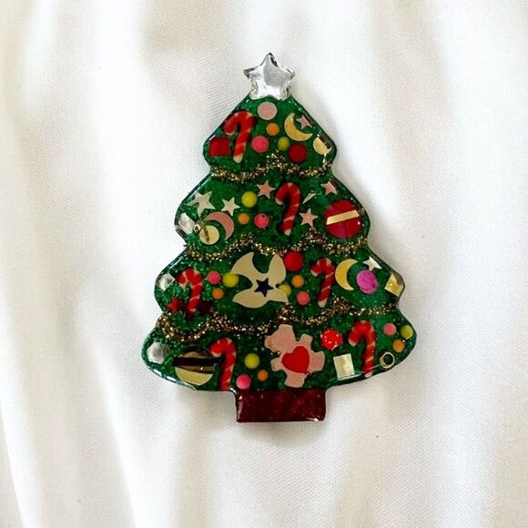 Christmas Brooch Plastic Glitter Tree with Confetti Ornaments - Picture 2 of 3